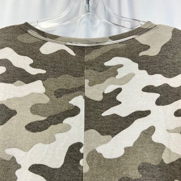 Andree 3/4 Dolman Sleeve Camouflage Top Cinched Waist Womens Size Small - Picture 6 of 9